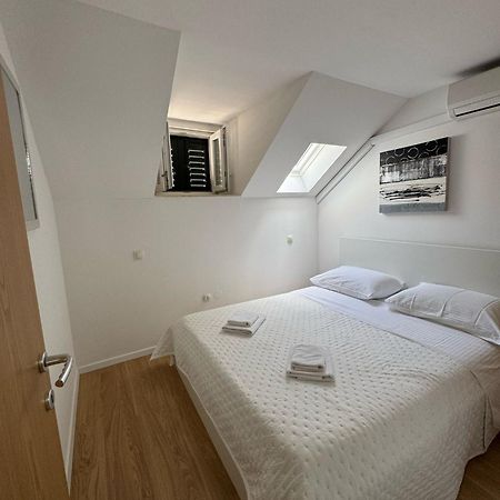 Apartments Bepina- 5 Mins From The Center Split Bagian luar foto