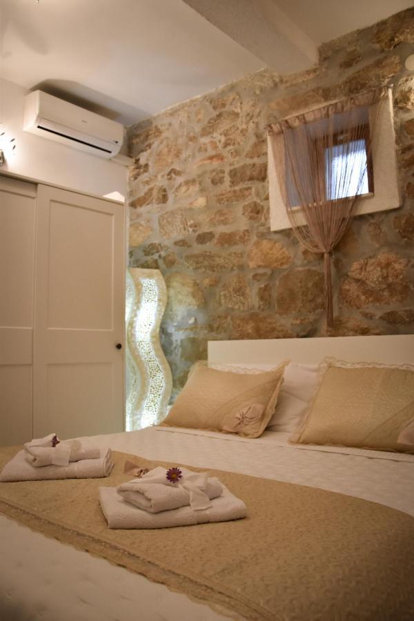 Apartments Bepina- 5 Mins From The Center Split Bagian luar foto