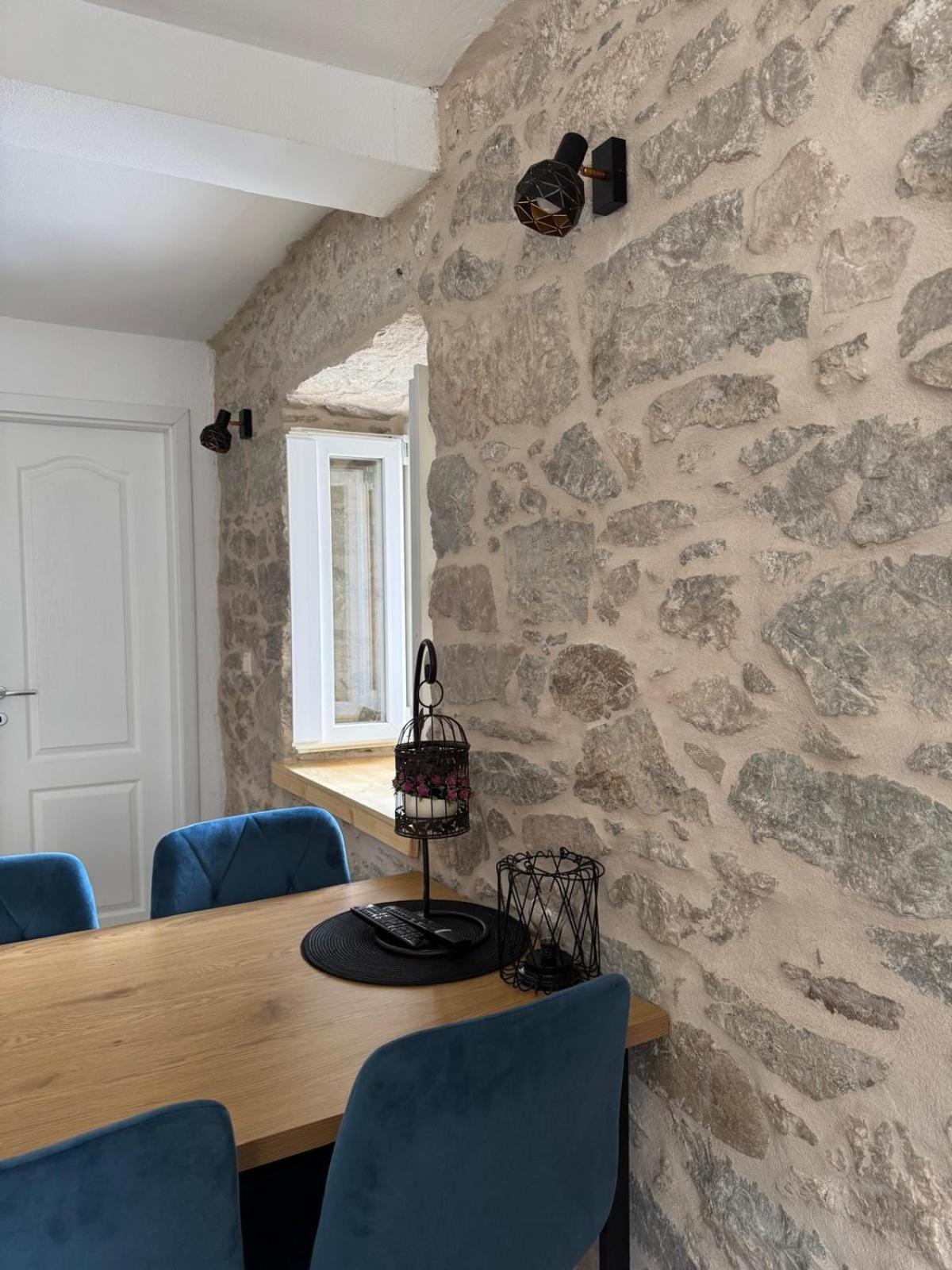 Apartments Bepina- 5 Mins From The Center Split Bagian luar foto
