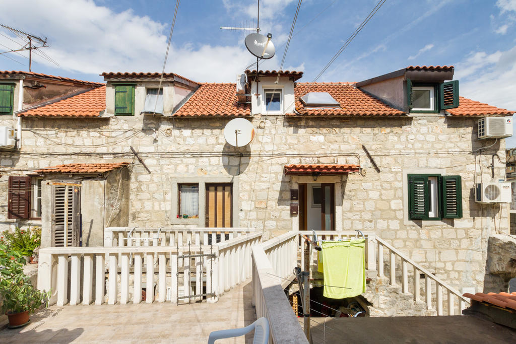 Apartments Bepina- 5 Mins From The Center Split Ruang foto